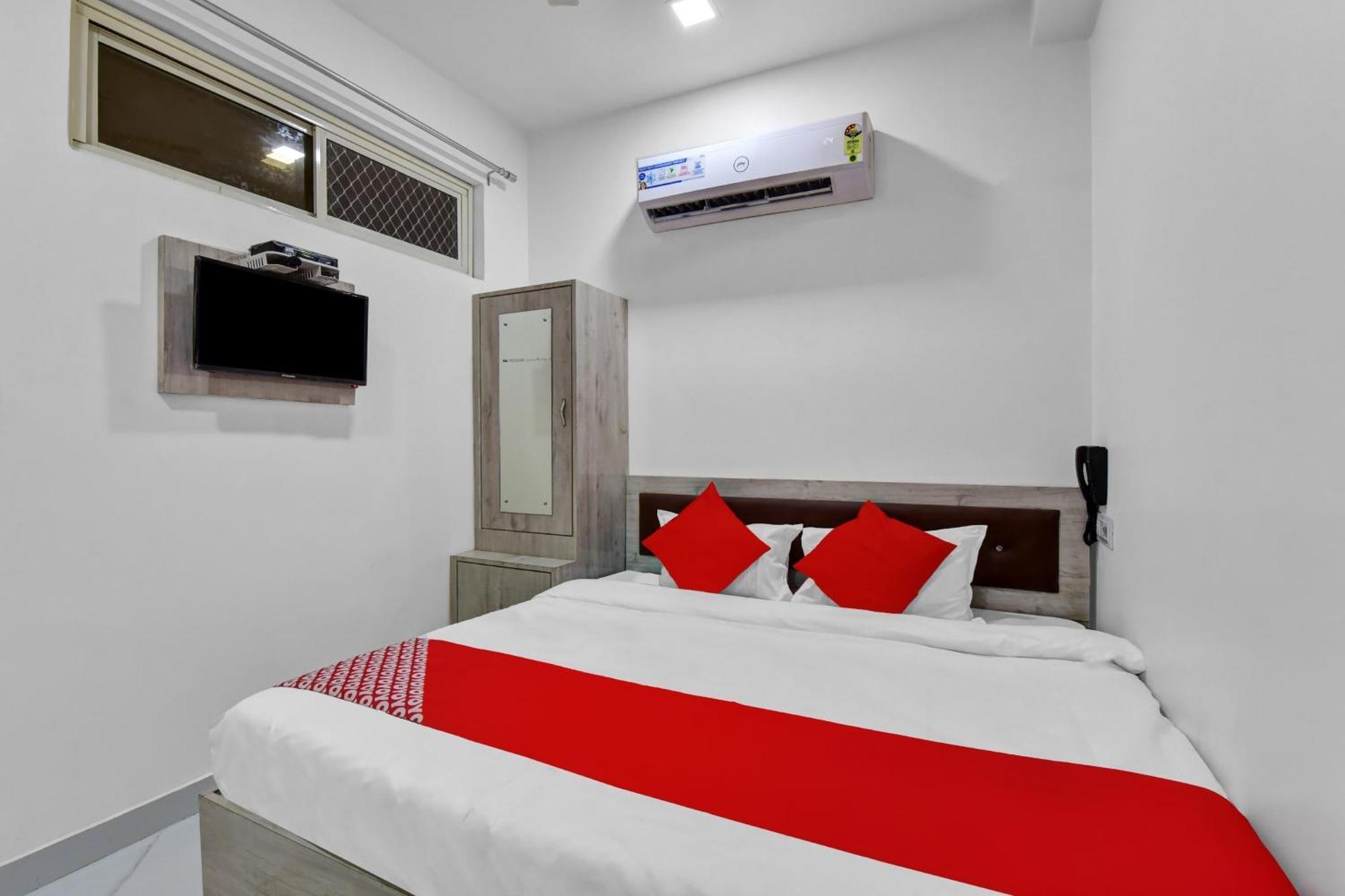 Hotel O Grand L M อัจเมอร์ ภายนอก รูปภาพ