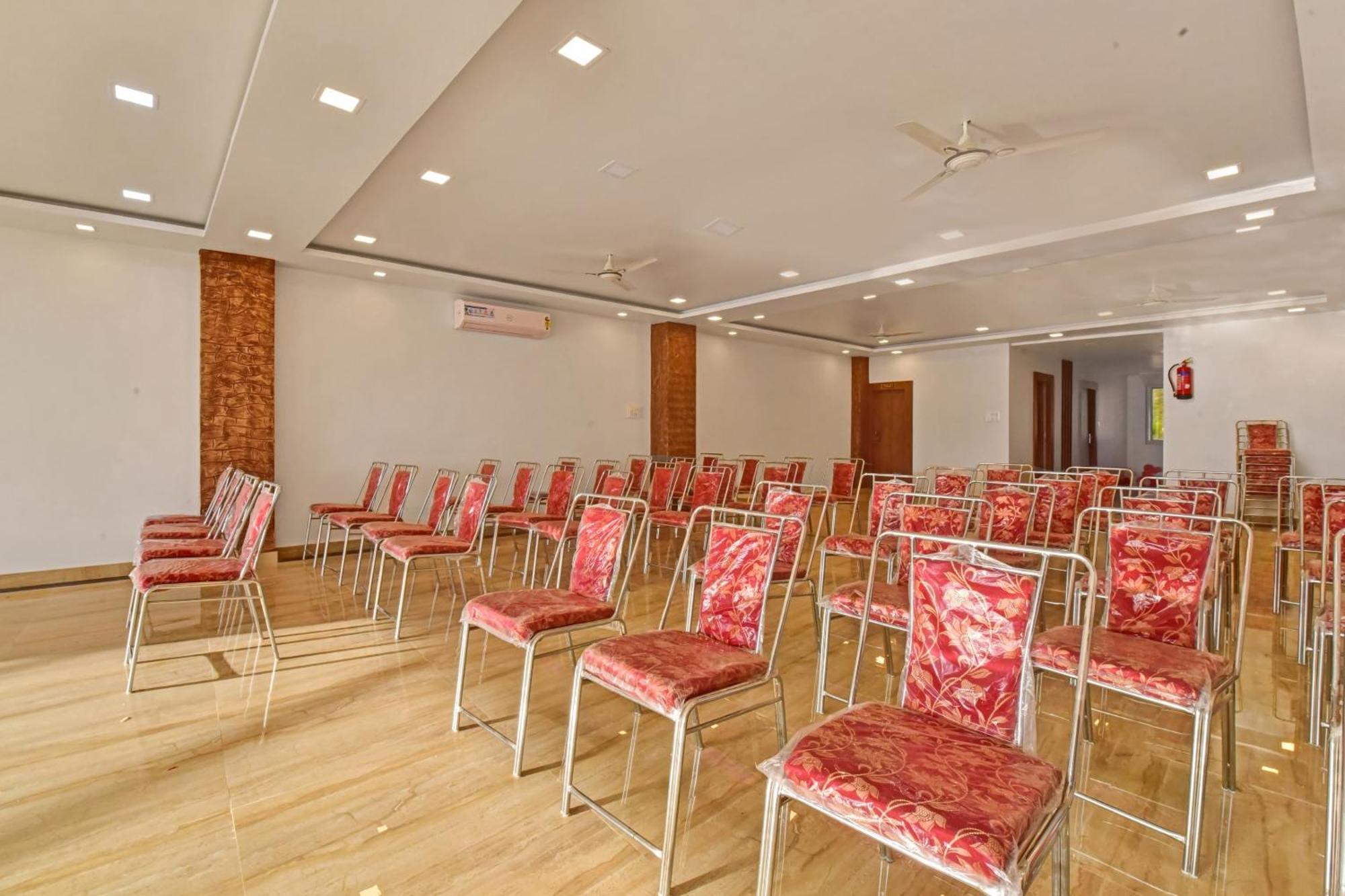 Hotel O Grand L M อัจเมอร์ ภายนอก รูปภาพ