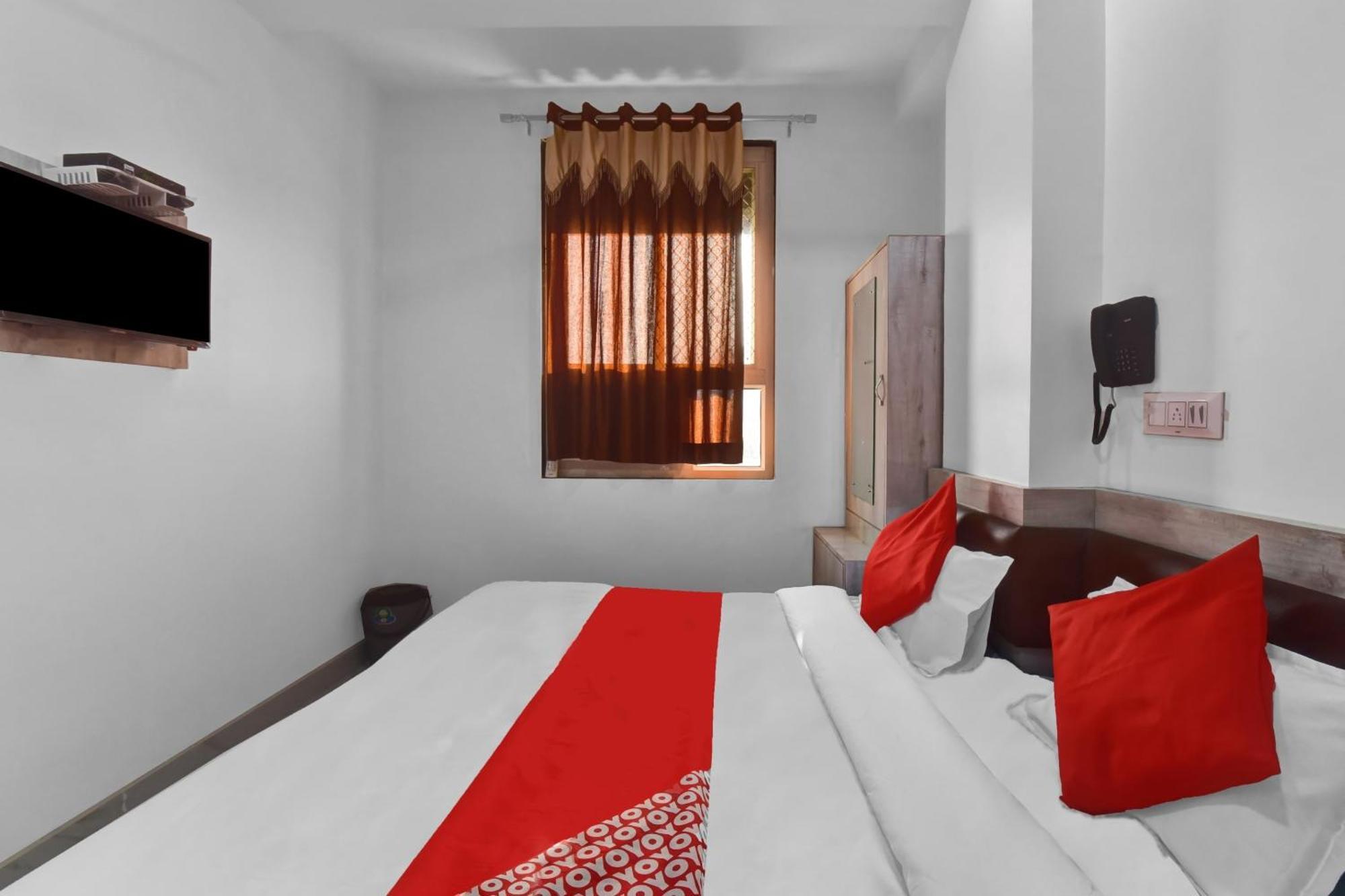 Hotel O Grand L M อัจเมอร์ ภายนอก รูปภาพ