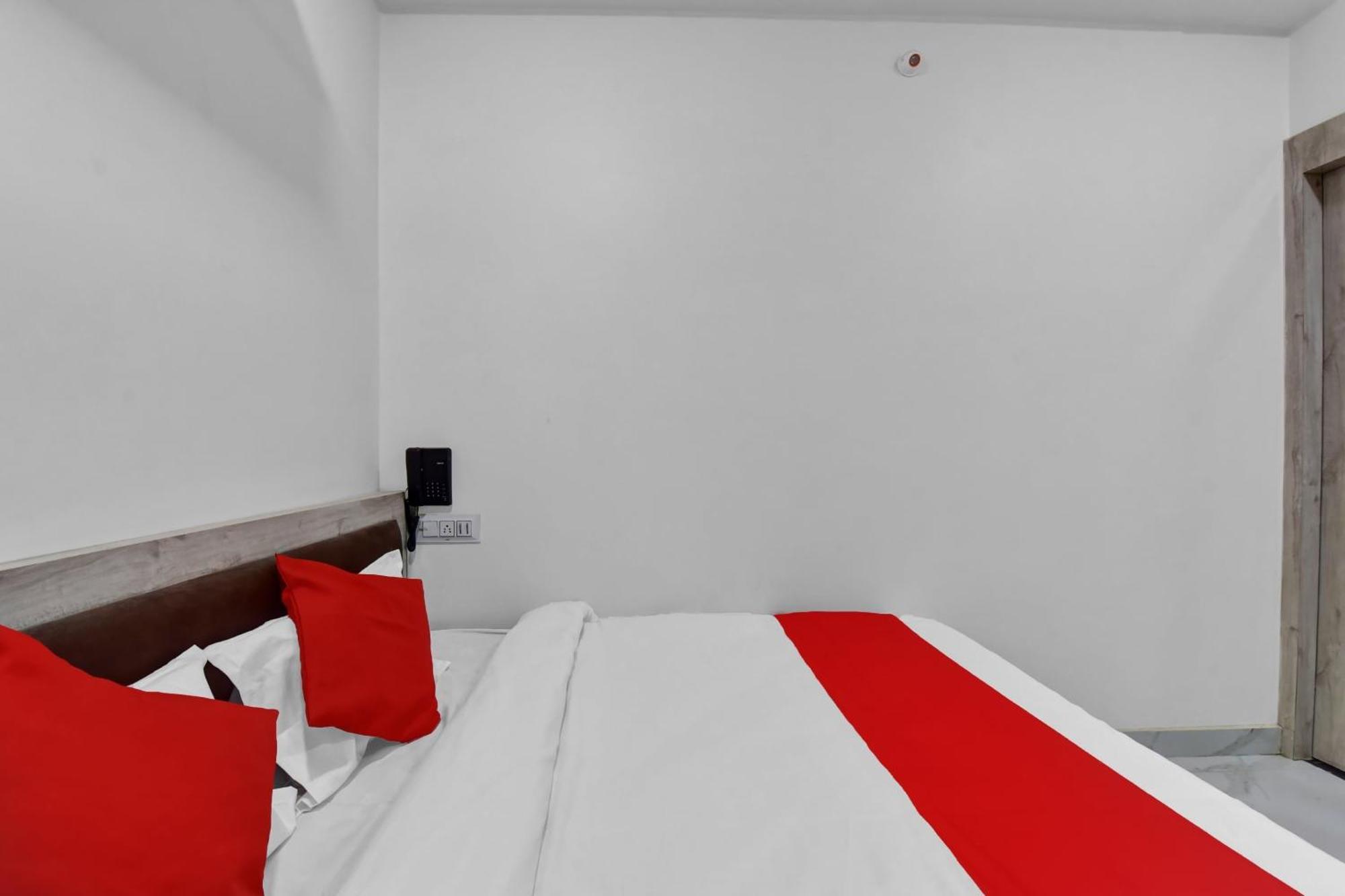 Hotel O Grand L M อัจเมอร์ ภายนอก รูปภาพ