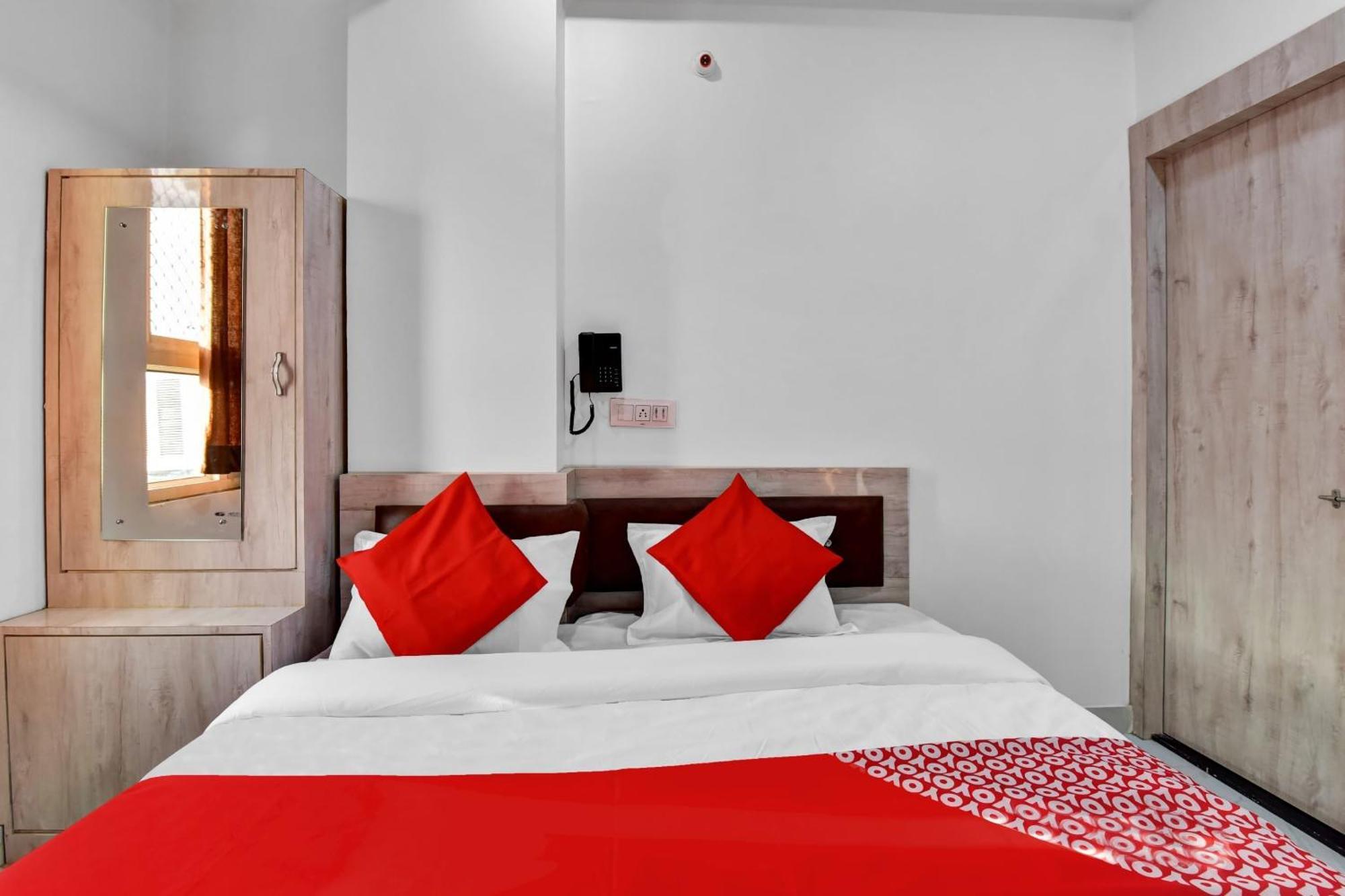 Hotel O Grand L M อัจเมอร์ ภายนอก รูปภาพ