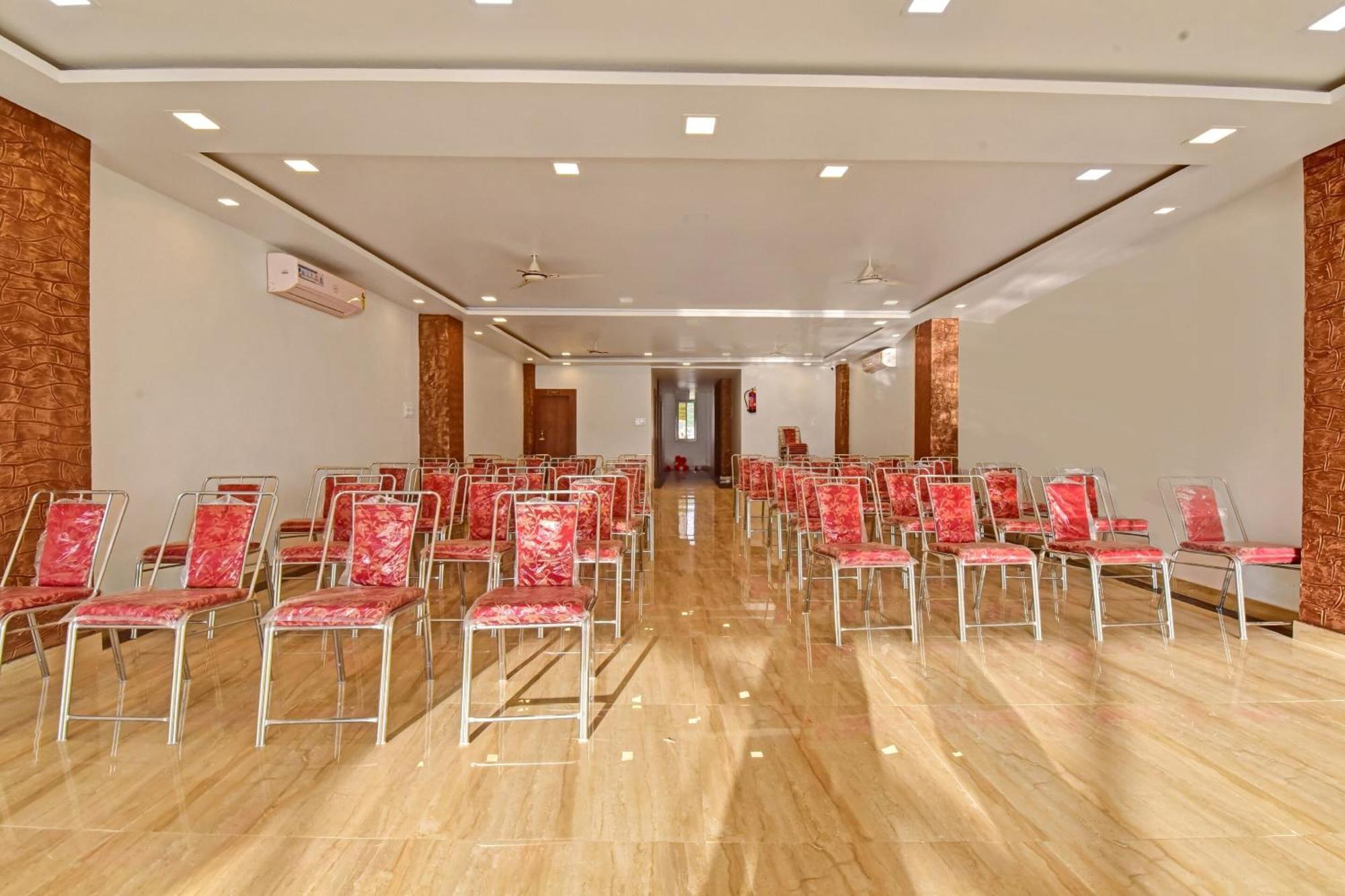 Hotel O Grand L M อัจเมอร์ ภายนอก รูปภาพ